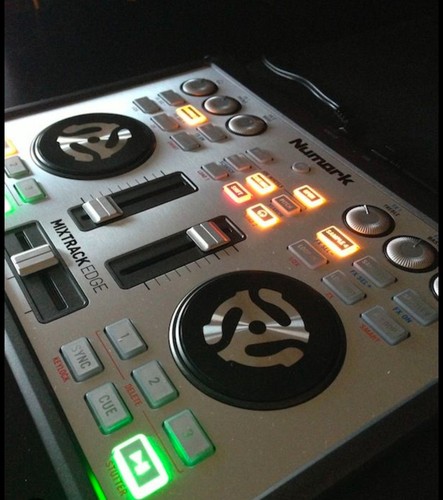 Numark mixtrack edge - numark,