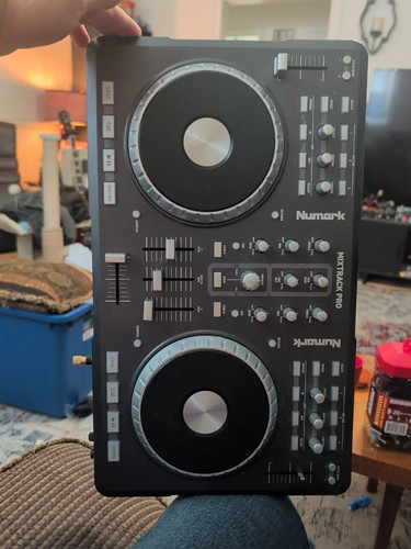 Numark mixtrack pro digital - mixtrack,